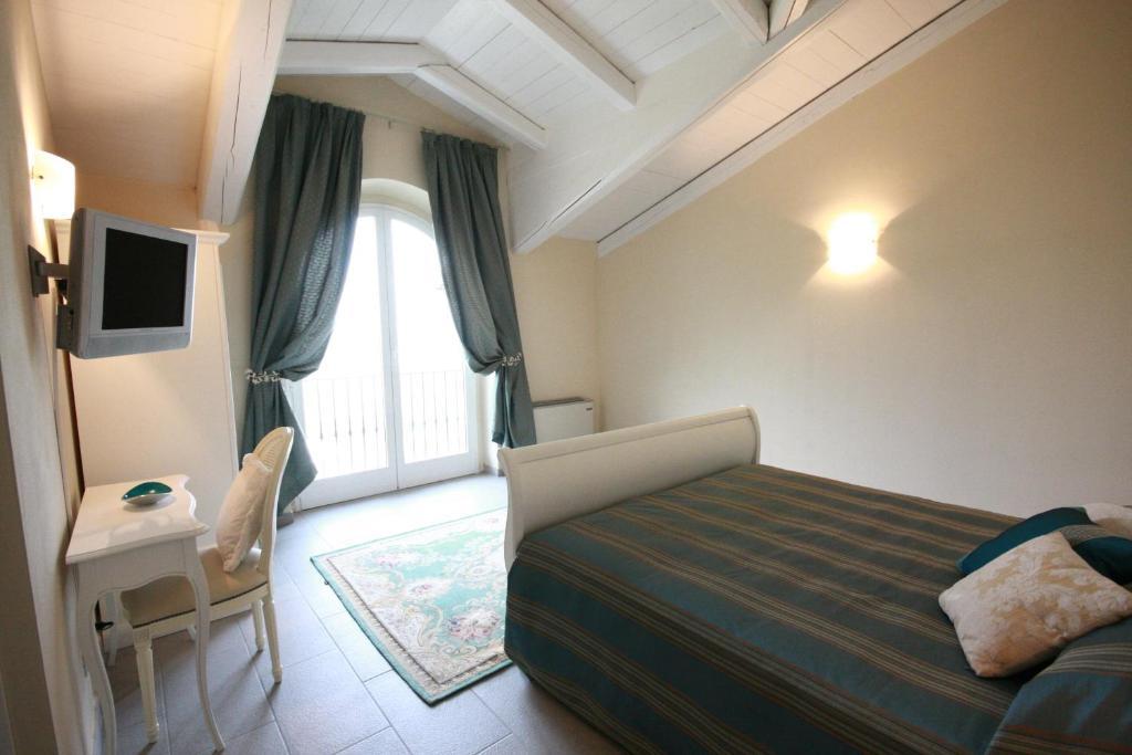 Locanda San Giorgio Neviglie Exterior photo