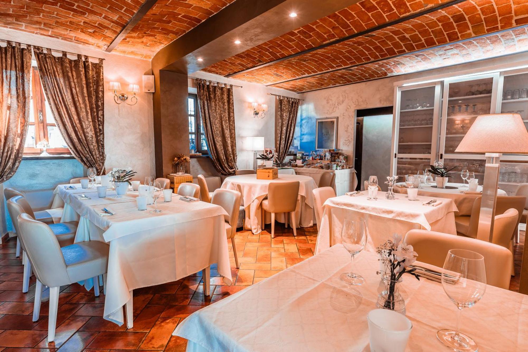 Locanda San Giorgio Neviglie Exterior photo